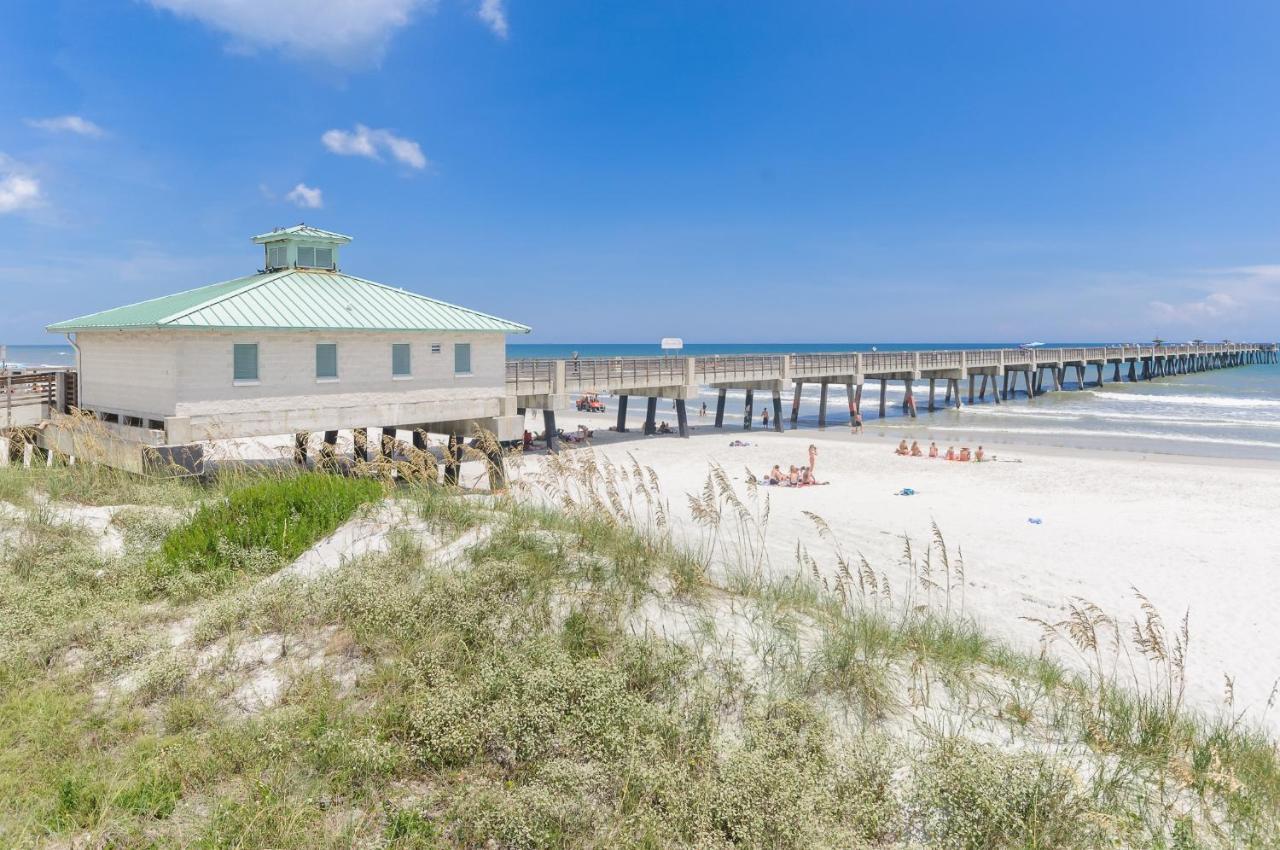 Seas The Day - 4 Blocks To The Beach, Restaurant, And Bar District - Great Deck And Outdoor Space!! Jacksonville Beach Bagian luar foto